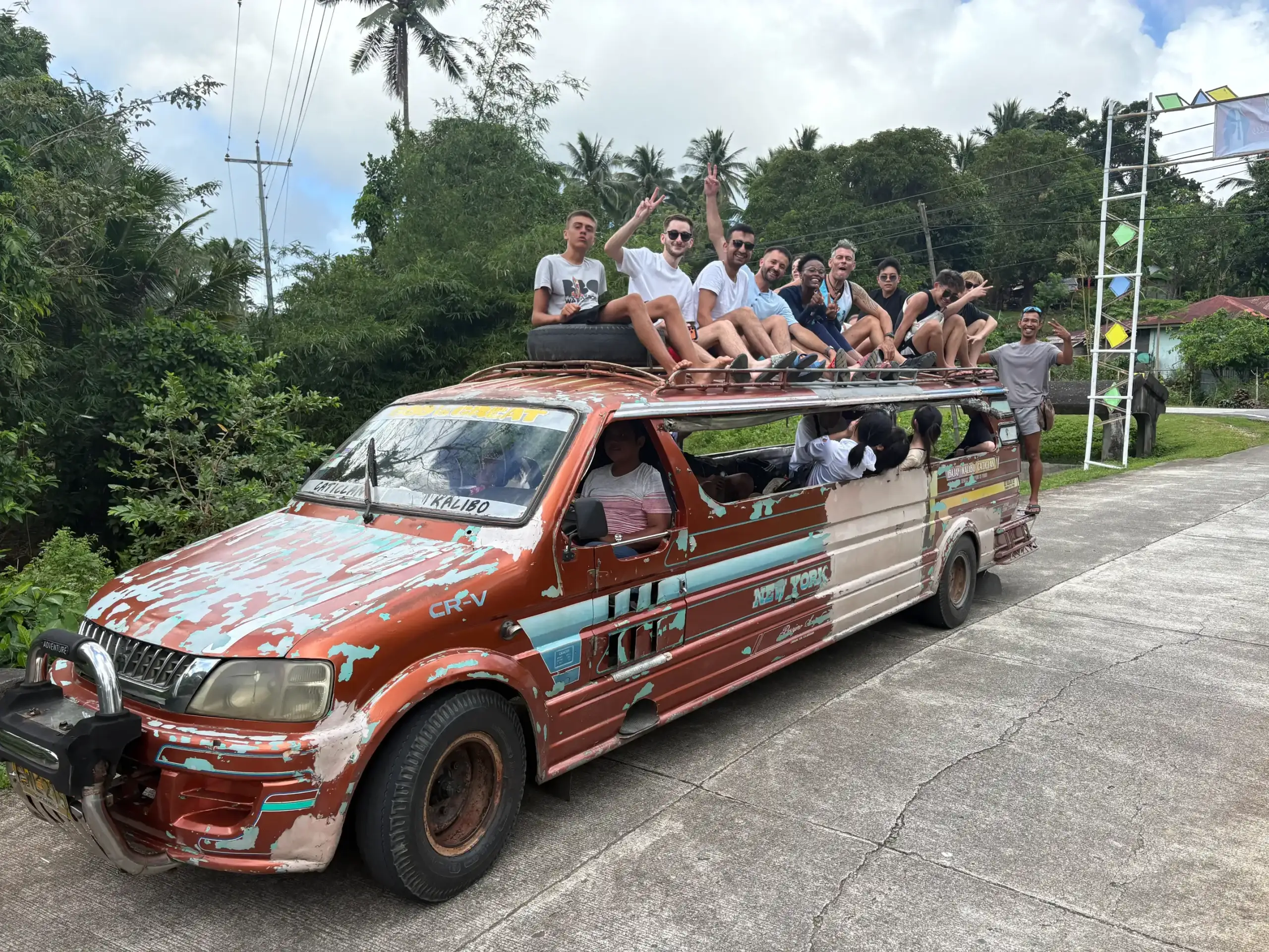 Students on an activity with Paradise English in Boracay