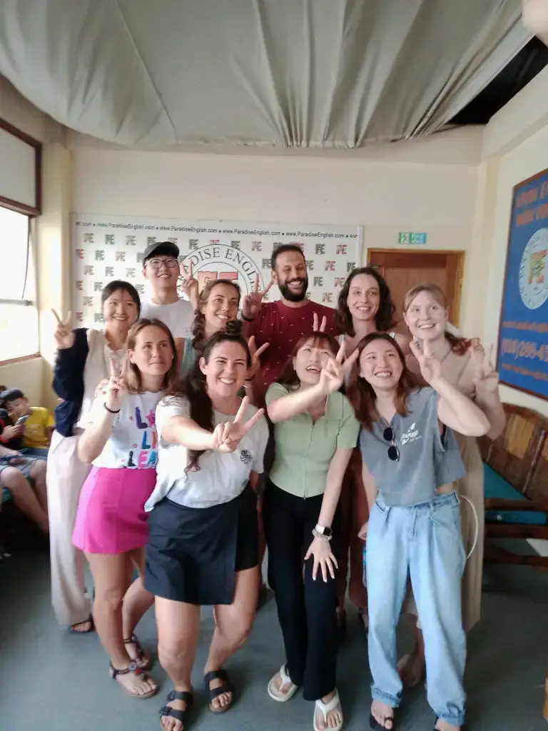 Paradise English staff and students in Boracay
