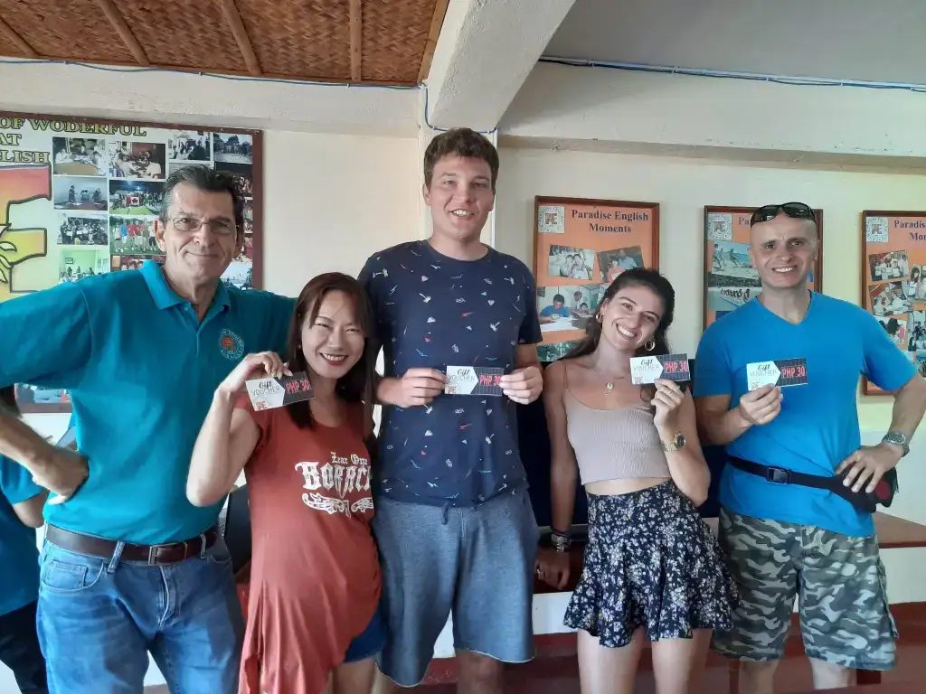 Paradise English staff and students in Boracay